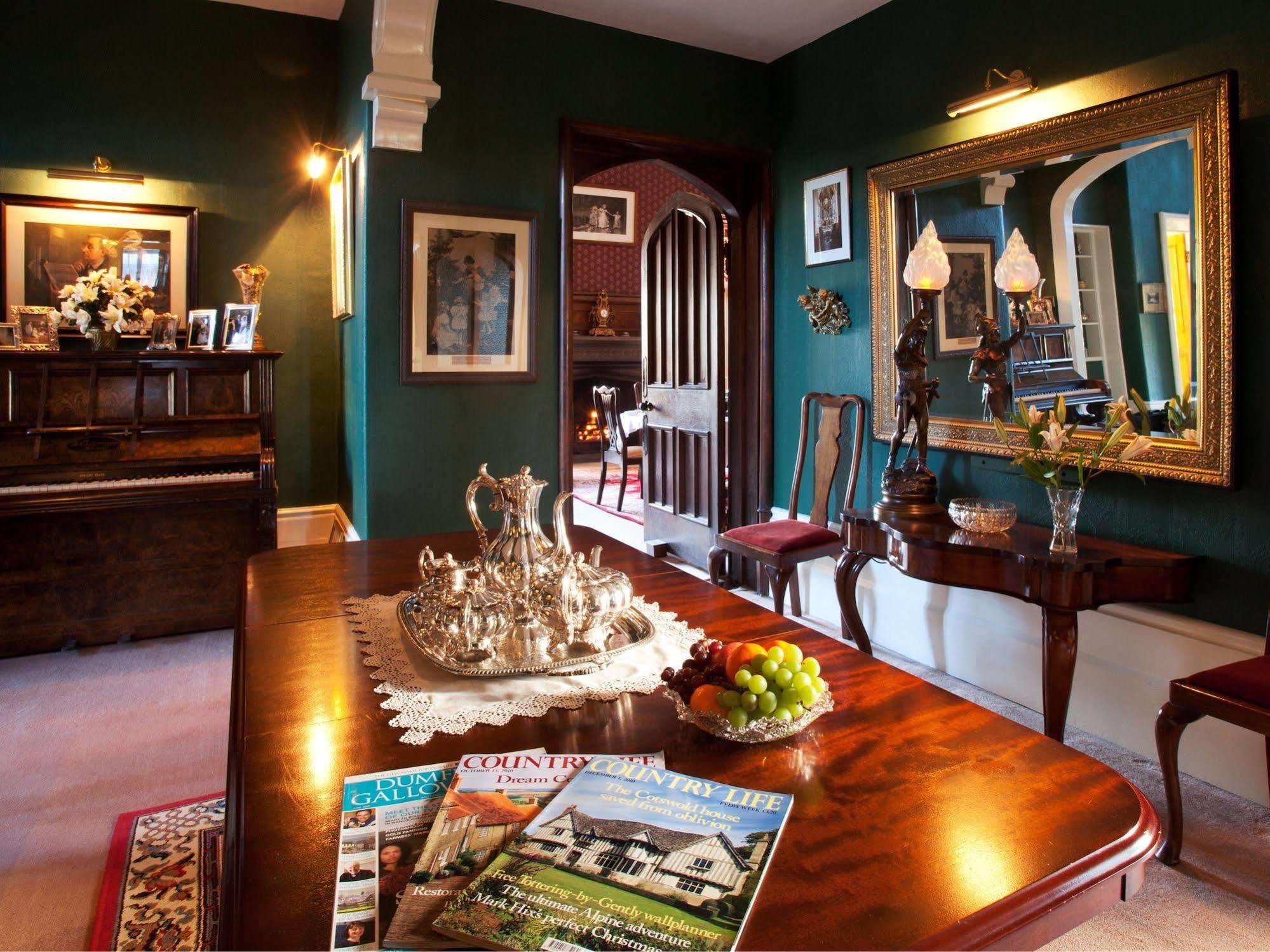 Heads Nook Hall Guest house 5*